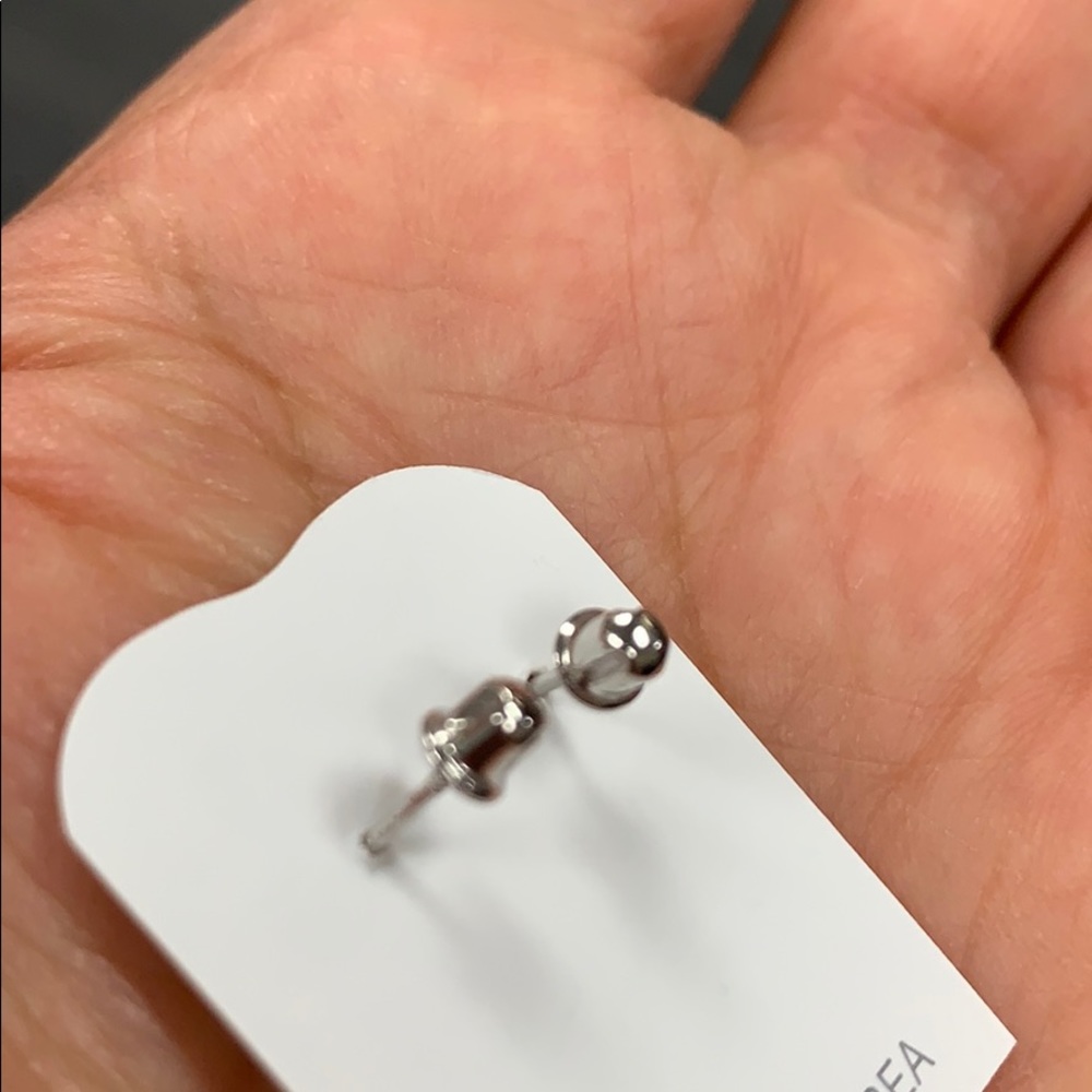 14k Gold Plated Blue Flower Baby Girls Earrings!. - Picture 5 of 8